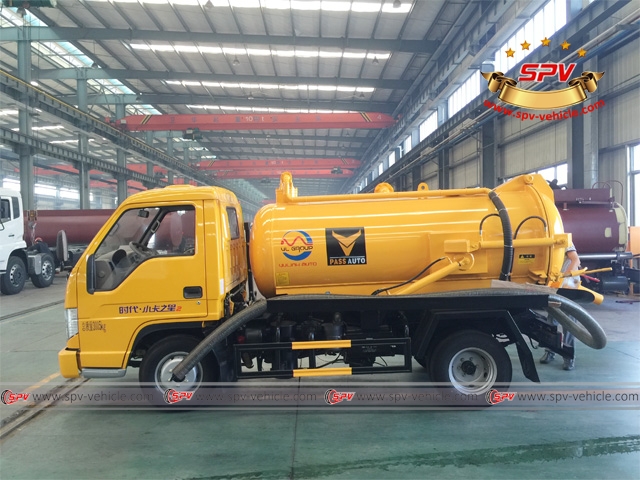 3,000 Liters Sewage Tanker - L